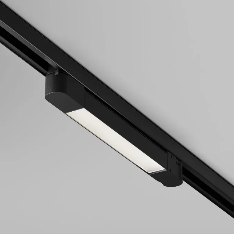 Трековый трехфазный светильник Maytoni Basis TR196-3-10W4K-B