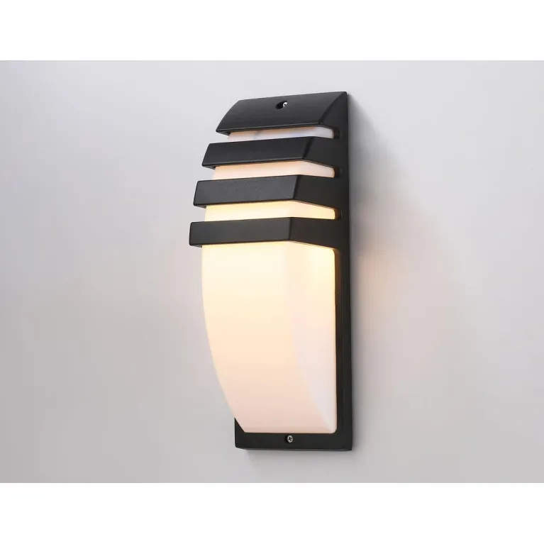 Уличный настенный светильник Ambrella light Garden ST5202