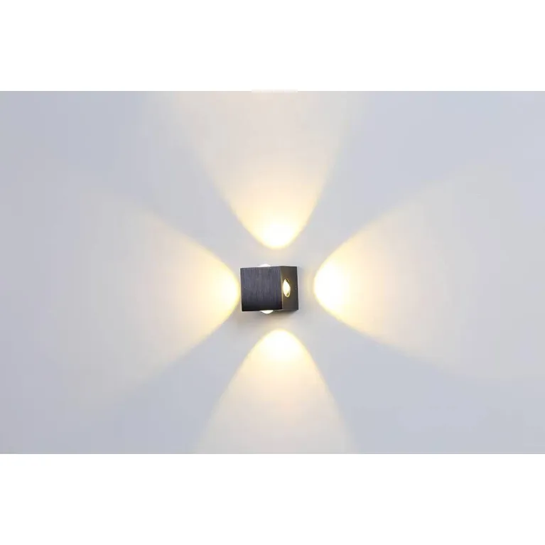 Настенный светодиодный светильник DesignLed GW Kvad 92 GW-9092-4-BL-WW 002083