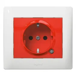 Розетка 2К+З Legrand Galea Life 16A 250V с/з со шторками подсветкой красная 771046