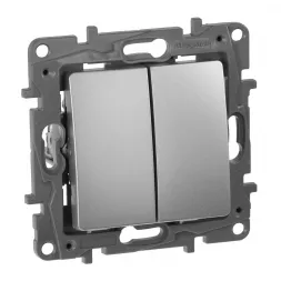 Выключатель двухклавишный Legrand Etika 10A 250V алюминий 672402