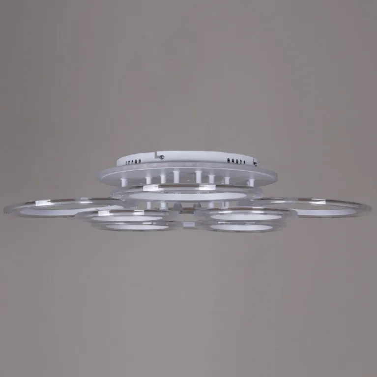 Потолочная люстра Reluce 09812-3.3-4+4A WH (RGB)