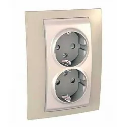 Розетка двойная Schneider Electric Unica с/з со шторками 10A 250V MGU63.067.567