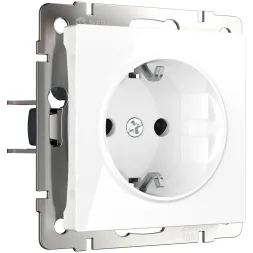 Розетка с заземлением Werkel WL01-10-01 безвинтовой зажим белая 4690389126239