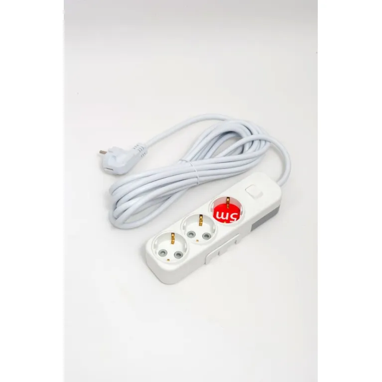 Удлинитель с/з 3вх с защитными шторками с включателем ELBI Myra 527-010205-322