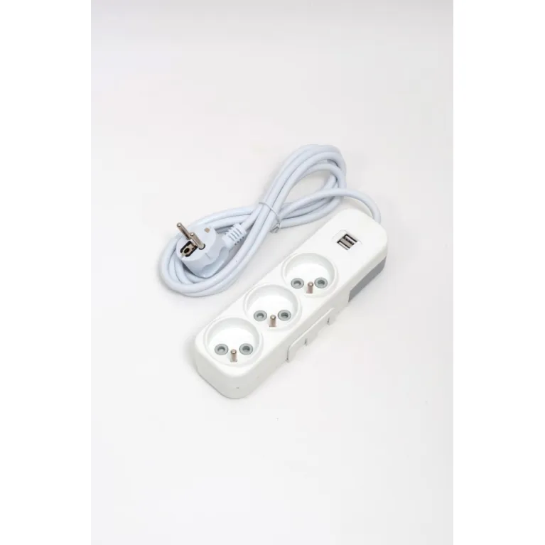 Удлинитель 3вх с защитными шторками USB UPS ELBI Myra 527-010202-316