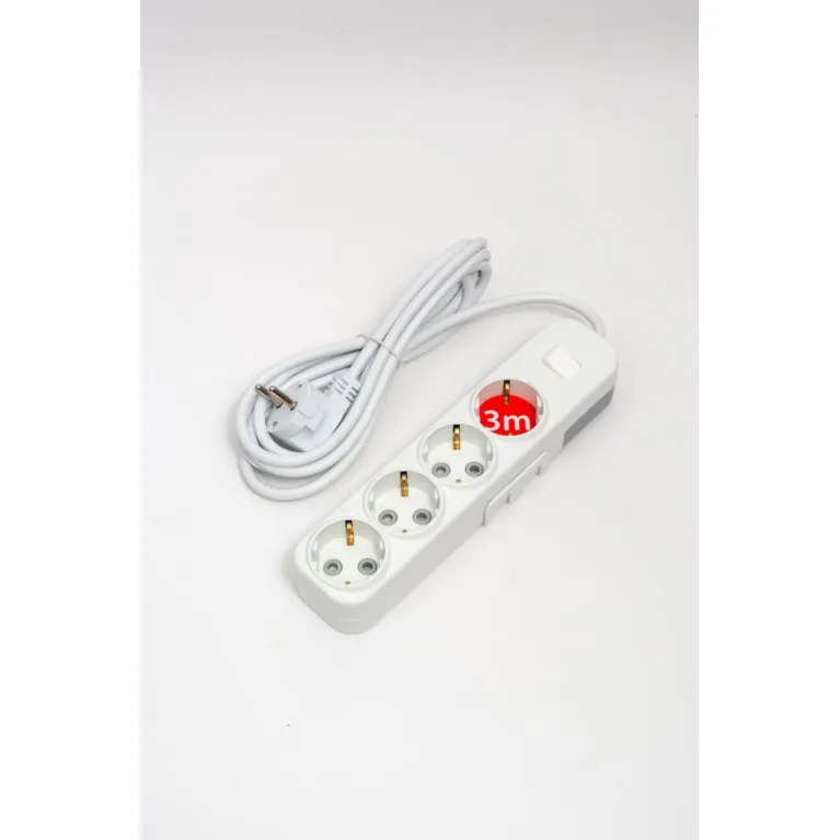 Удлинитель с/з 4вх с защитными шторками с включателем ELBI Myra 527-010203-412