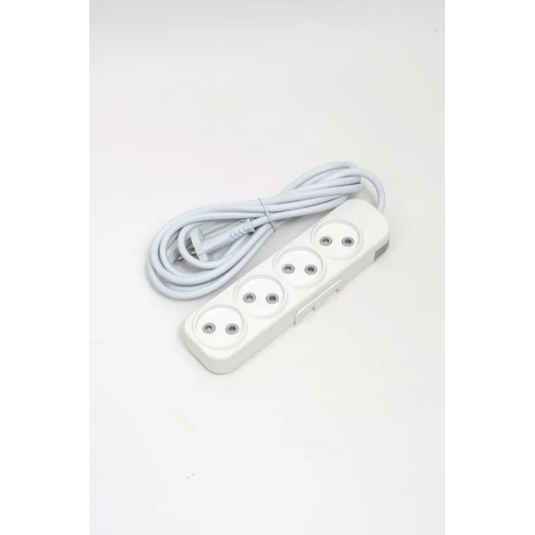 Удлинитель 4вх с защитными шторками ELBI Myra 527-010203-430