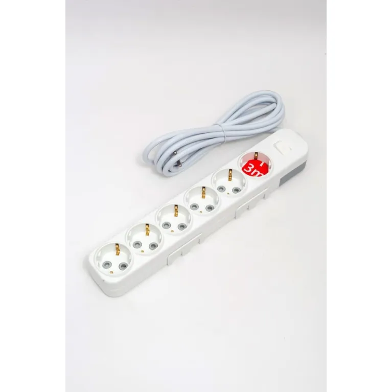 Удлинитель с/з 6вх с защитными шторками с включателем ELBI Myra 527-010203-612