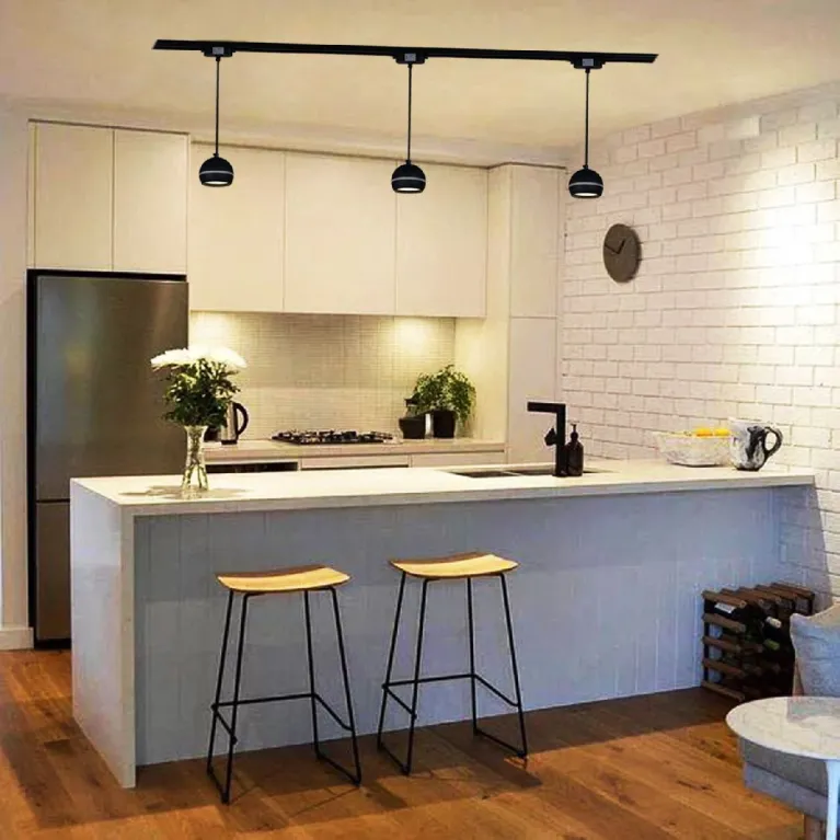 Трековый однофазный светильник Reluce 53015-0.9-001CT GX53 BK