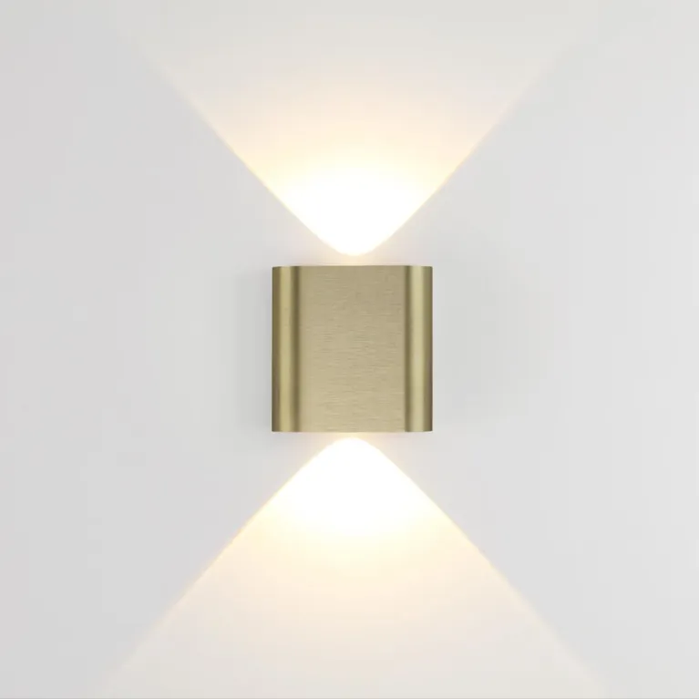Настенный светильник Odeon Light Hightech Magnum 7107/2WL